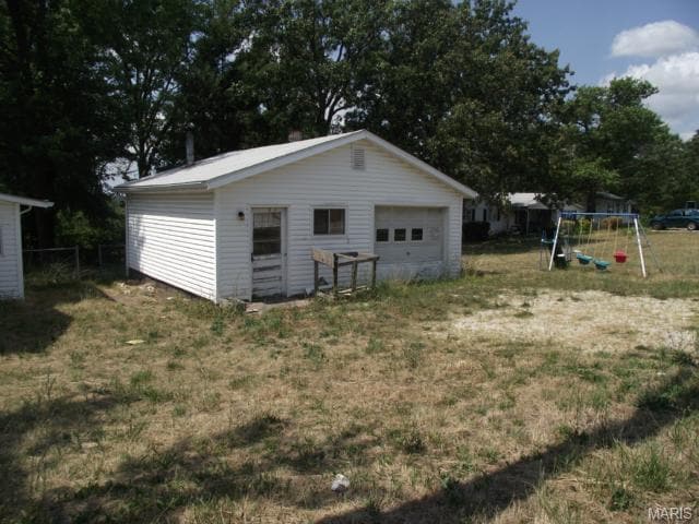 Building Photo - FESTUS - 1.36 Acres, Detached Garage, Part...