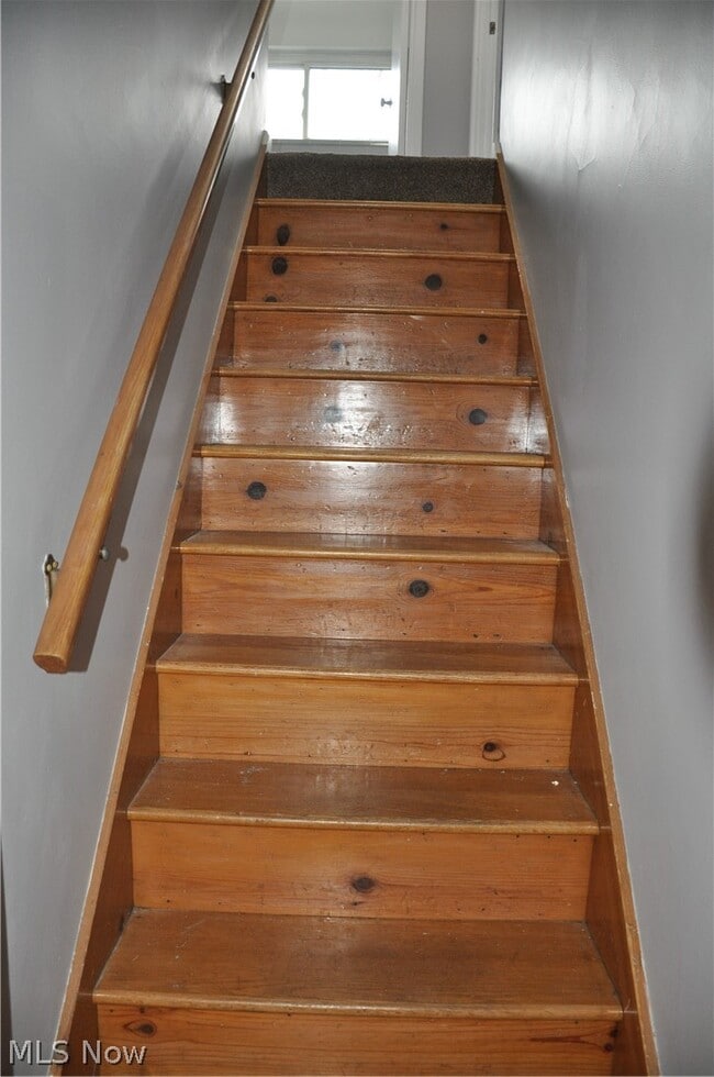 Building Photo - 539 Royer Ave NW