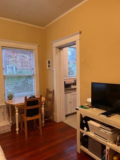 Kitchen entrance - 2718 Dana St