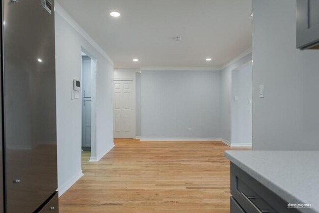 Building Photo - 2 bedroom in Brooklyn NY 11218