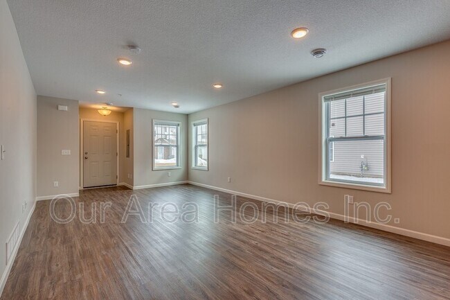 Building Photo - 12654 Pond View Rd