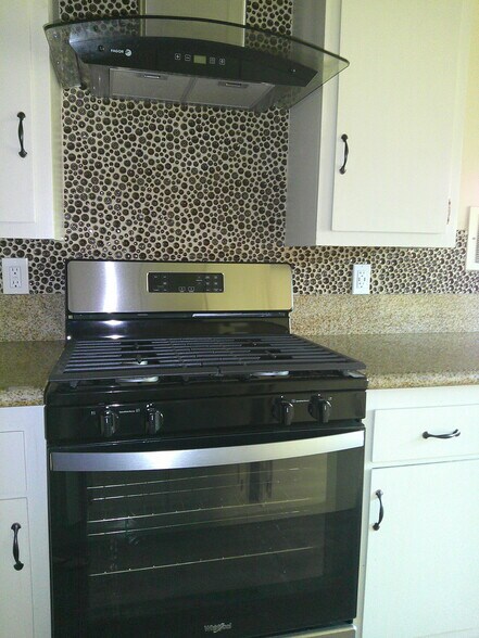 New Stove - 311 N Westlake Ave