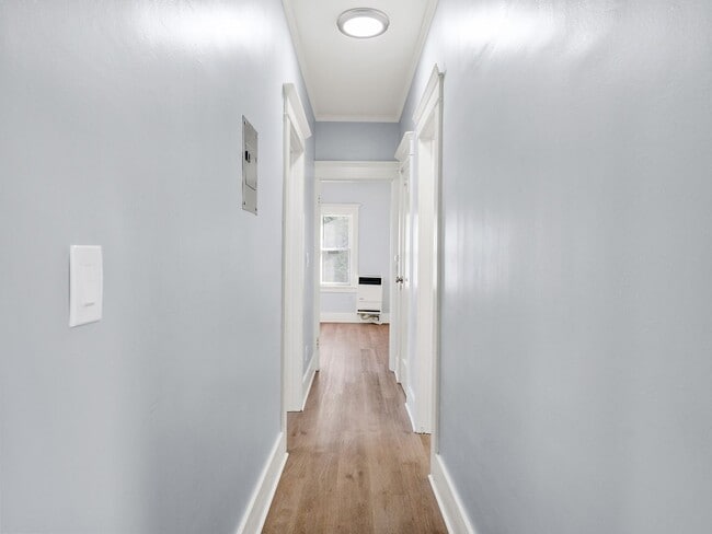 Building Photo - 441 Dawson Ave