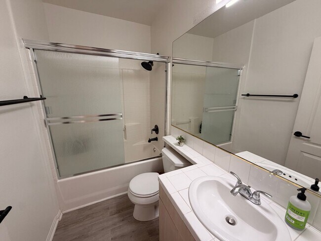 Building Photo - Bright, Spacious 3 Bedroom Home with Garage, A/C, Private Outdoor Space + Prime South Bay Location