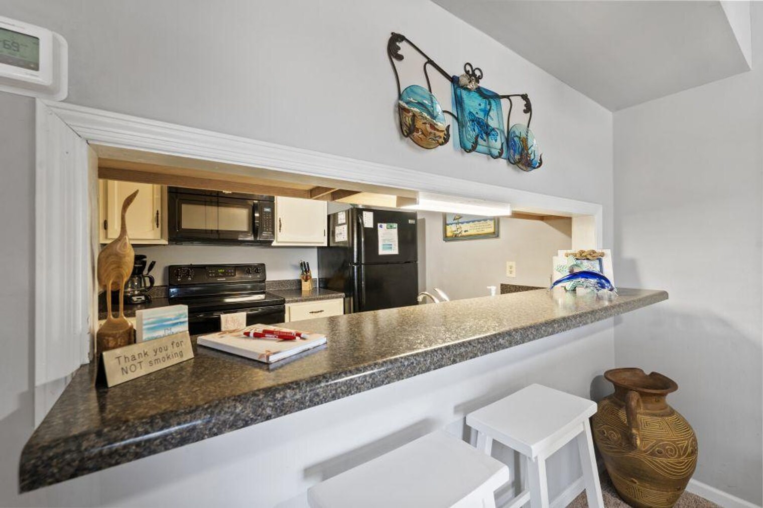 Building Photo - 344 E Beach Blvd