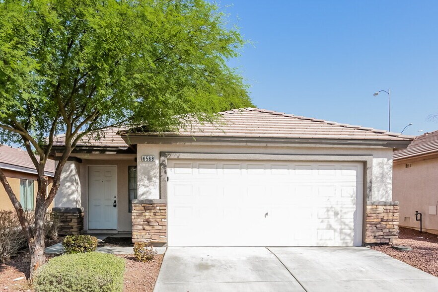 Primary Photo - 6568 Duck Hill Springs Dr