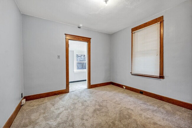 Building Photo - 7070 Winona Ave