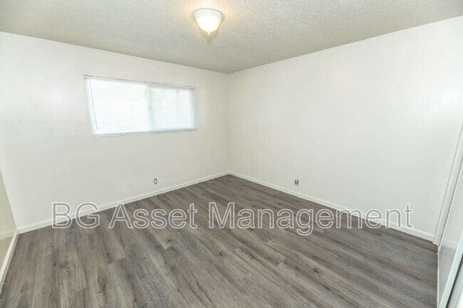 Building Photo - 433 San Marco St