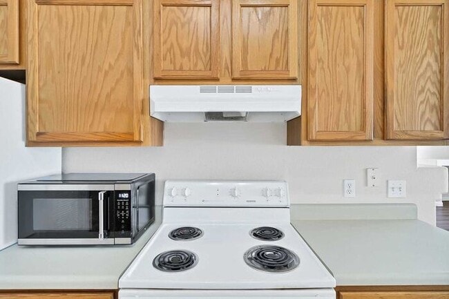 Building Photo - Modern 2-Bedroom, 2-Bath Condo in Grand Ju...