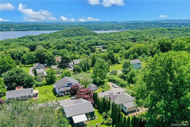 Building Photo - 96 Orange St