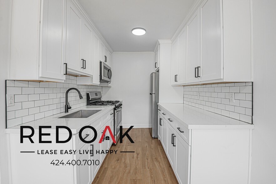 Building Photo - 340 W 87th St