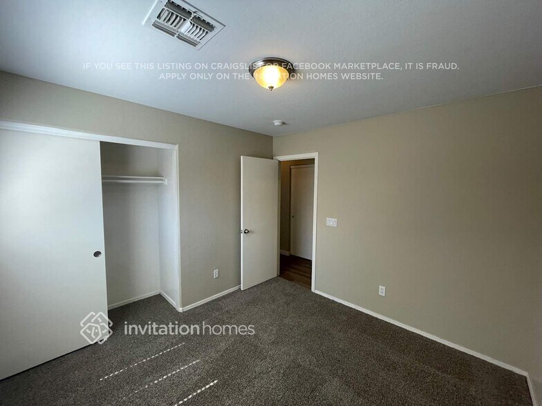 Building Photo - 146 N 223rd Ave