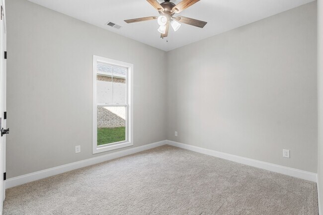 Building Photo - 814 Willowicke Dr