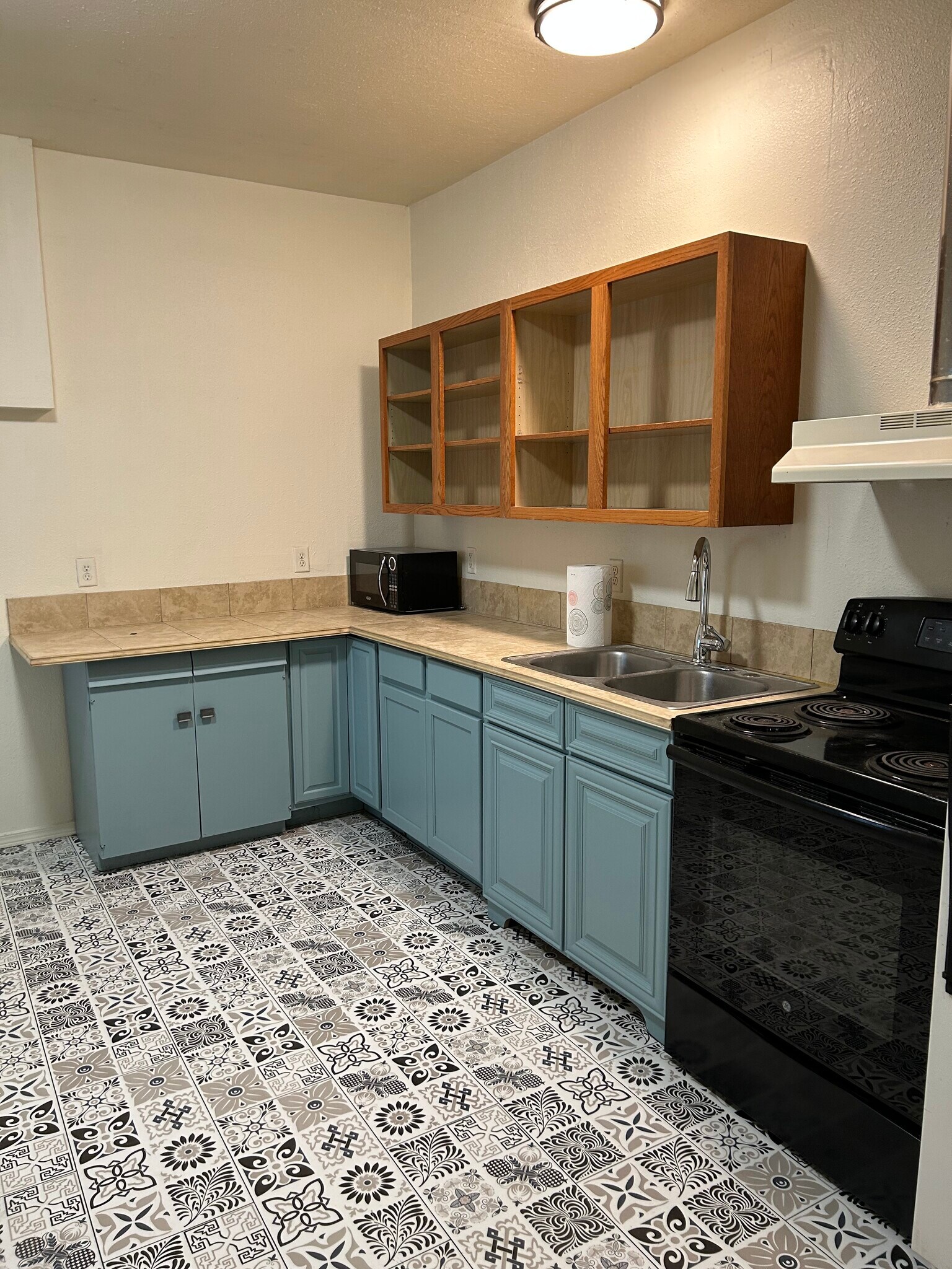 Building Photo - 276 Adams St