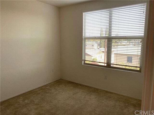 Building Photo - 524 S Anaheim Blvd