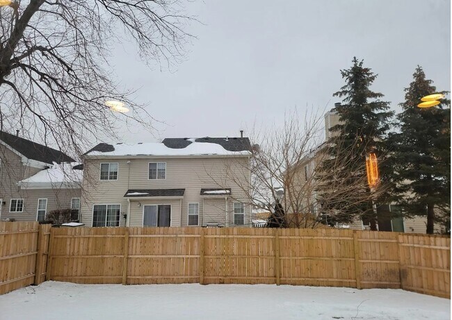 Building Photo - 1220 Manchester Dr