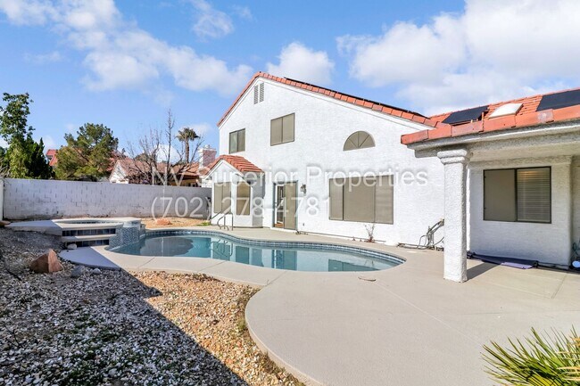 Building Photo - SW The Lakes!!!! Pool!!! Spa!!! Solar Panels!!! Primary bedroom downstairs!!! 3 Car Garage!!!