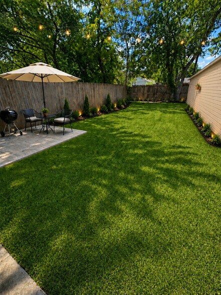 Backyard - 10107 Kilarney Dr