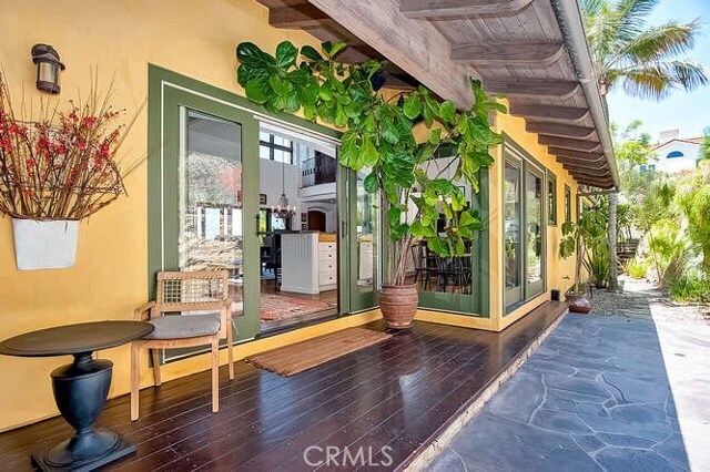 Building Photo - 1020 Skyline Dr