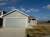 Building Photo - 204 Ottawa Wy