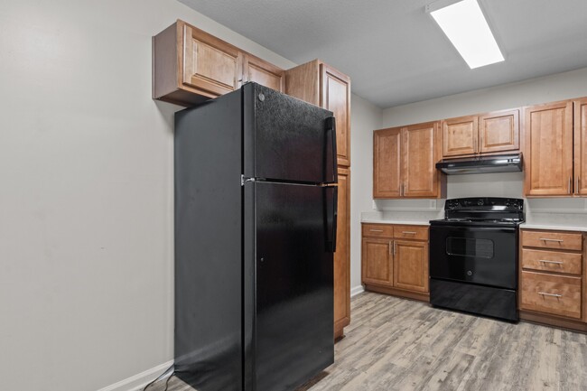 Kitchen - Chandler Ridge Apartments