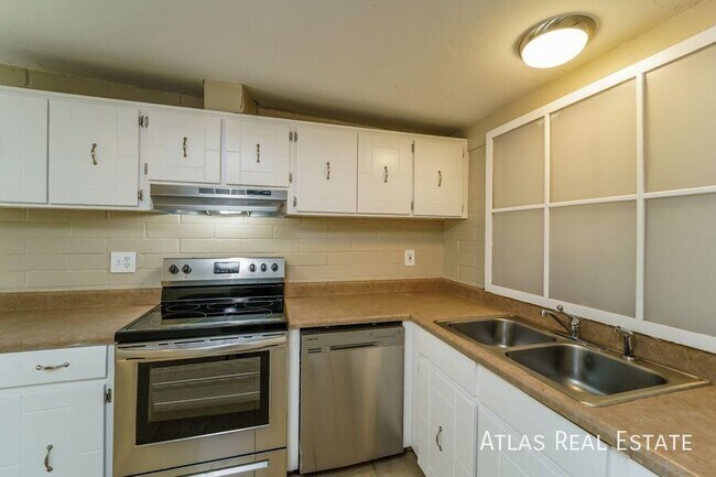 Building Photo - 6949 E Casey Pl