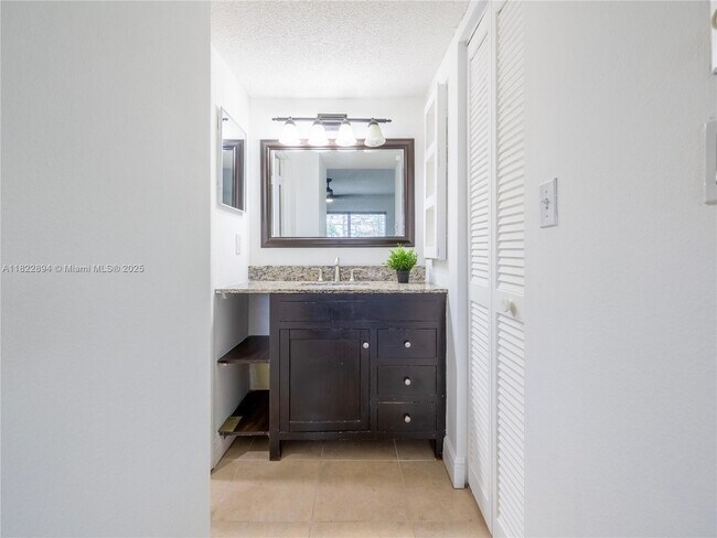 Building Photo - 6300 S Falls Cir Dr