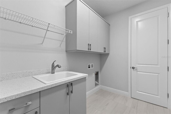 Building Photo - 8071 Slipway Dr