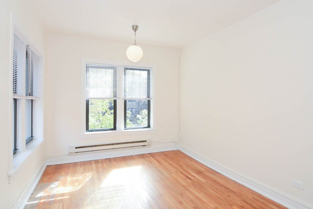 Building Photo - 846 W Cornelia Ave
