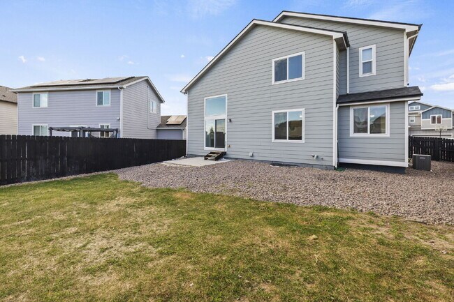 Building Photo - Newer home located in Larson Ranch Community, featuring main level owners suite.