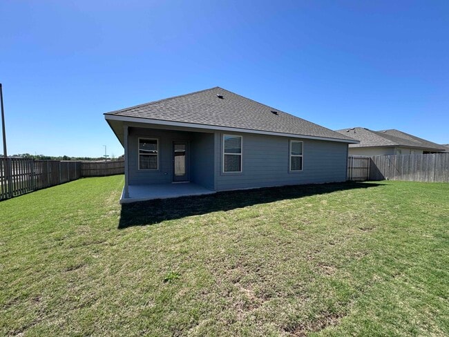 Building Photo - 1179 Kennesaw Dr