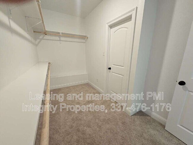 Building Photo - 26063 Purdy Ave