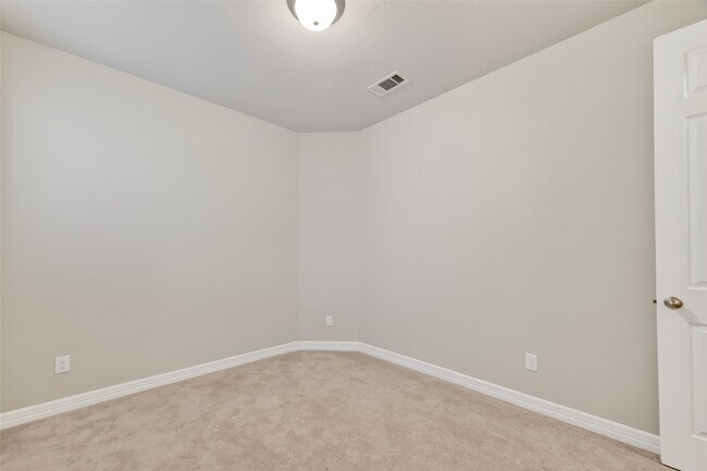 Building Photo - 2131 Islawild Wy