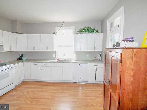 Building Photo - 63 N 10th St