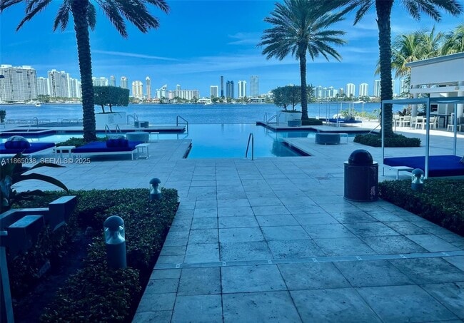 Building Photo - 17111 Biscayne Blvd