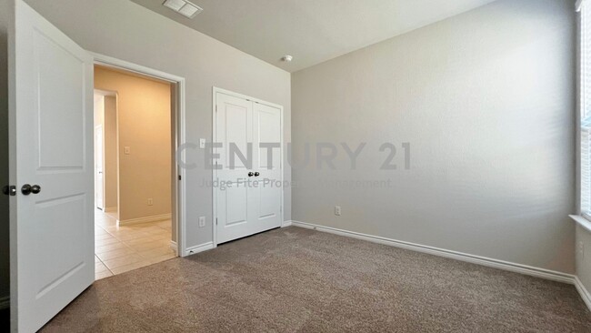 Building Photo - Beautiful 3/2/2 in Fort Worth For Rent!