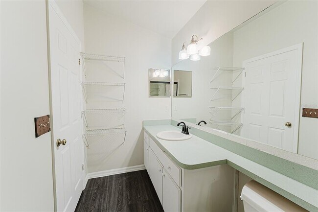 Building Photo - 2114 NW 52nd Pl