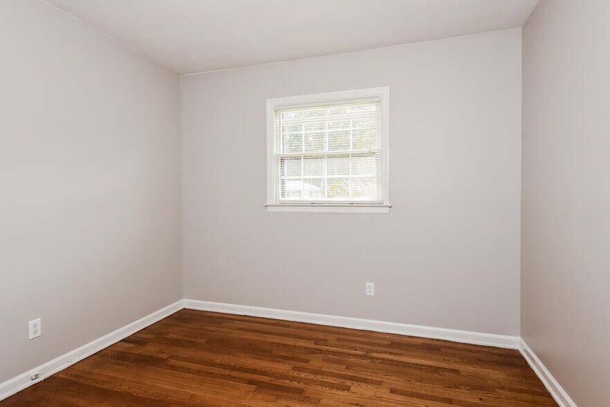 Building Photo - 4355 Donegal Cir