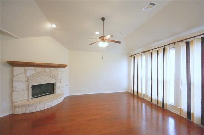 Building Photo - 4208 Park Vista Trail