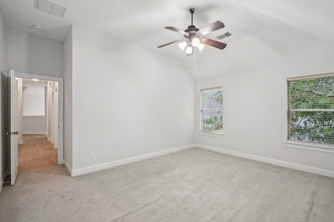 Building Photo - 90 Panterra Way