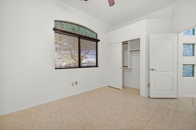 Building Photo - Beautiful Home with Pool and Spa and 3 car...
