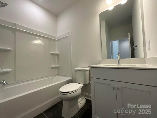 Building Photo - 15340 Ballancroft Pkwy