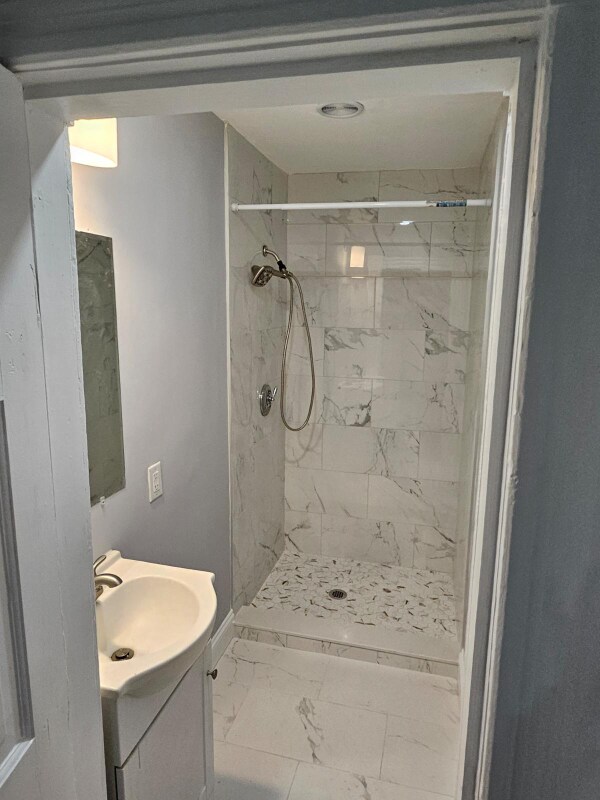 Building Photo - 132 Millbury St