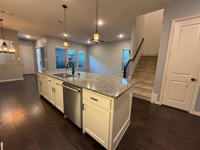 Building Photo - 4510 Meadow Hawk Dr