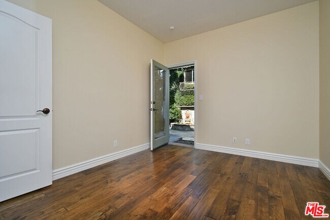 Building Photo - 12207 Cantura St
