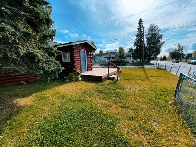 Building Photo - Unique and Updated Corner Lot Cabin in Mou...