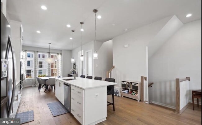 Building Photo - 22143 Penelope Heights Terrace