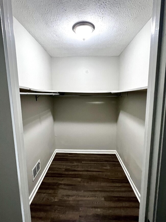 Building Photo - 11409 Deham Dr