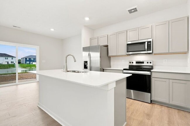 Building Photo - 6305 Marinelli Dr N