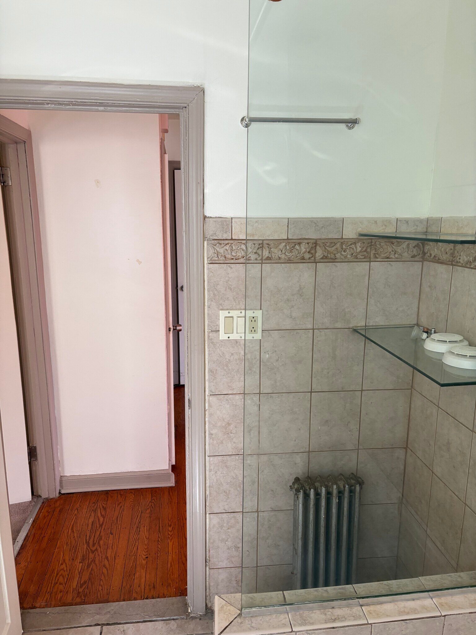 Building Photo - 1621 Murdoch Rd